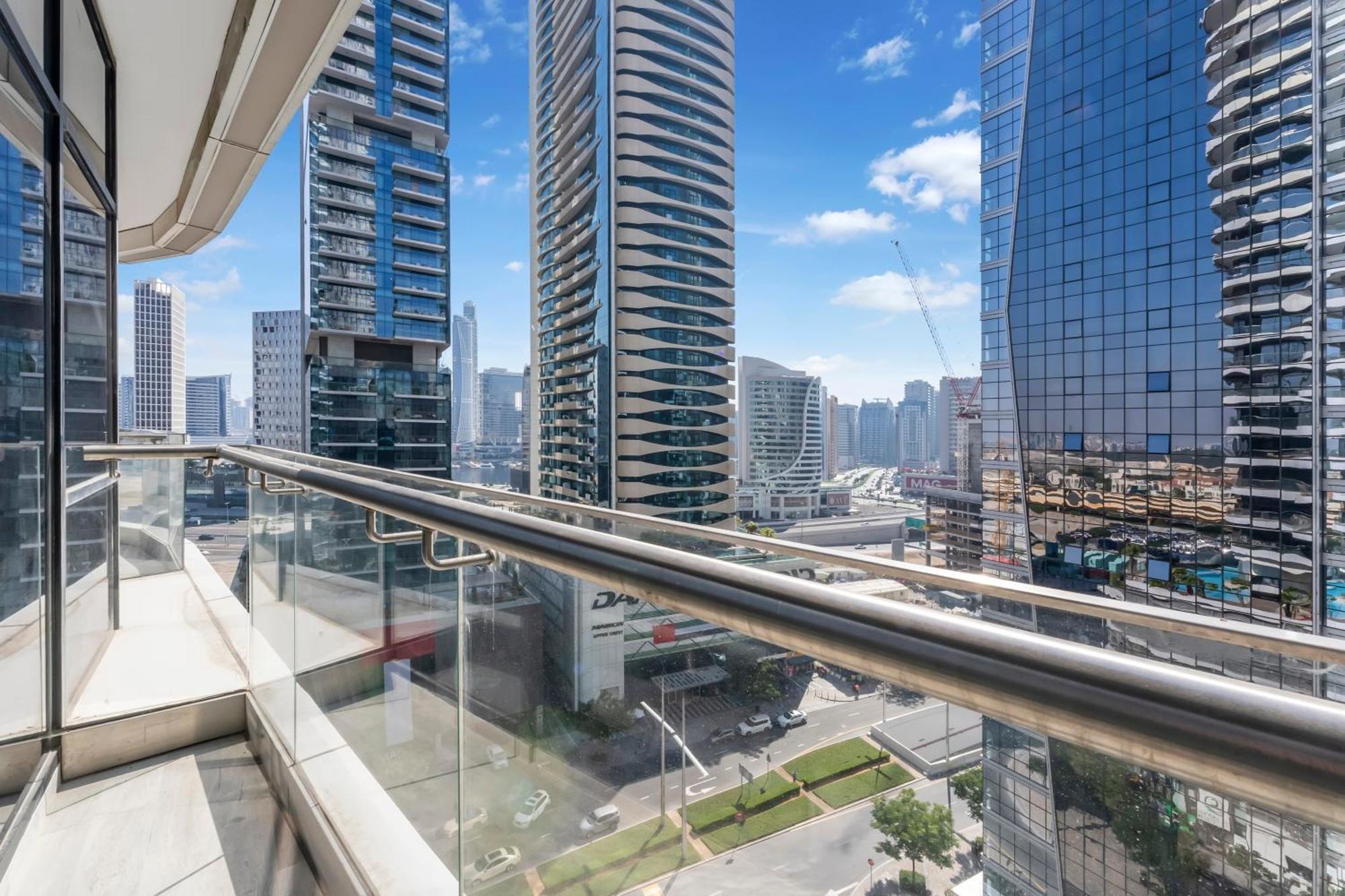 Fam Living - Rp Heights - 3 Mins Walk To Burj Khalifa & Dubai Mall Downtown Dubai Exterior photo